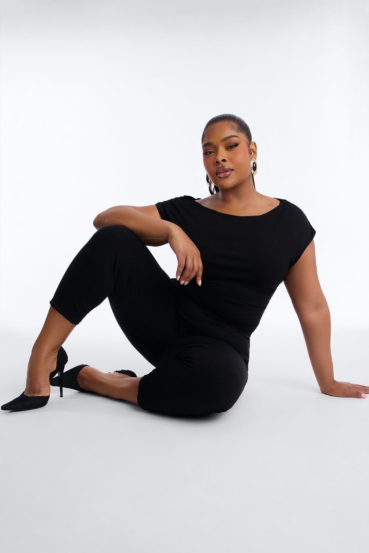 Ariella Off Shoulder Snatched Capri Set - Black