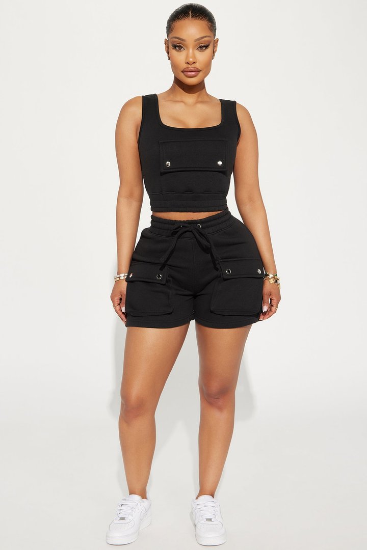 Put It In Your Pocket Fleece Shorts - Black