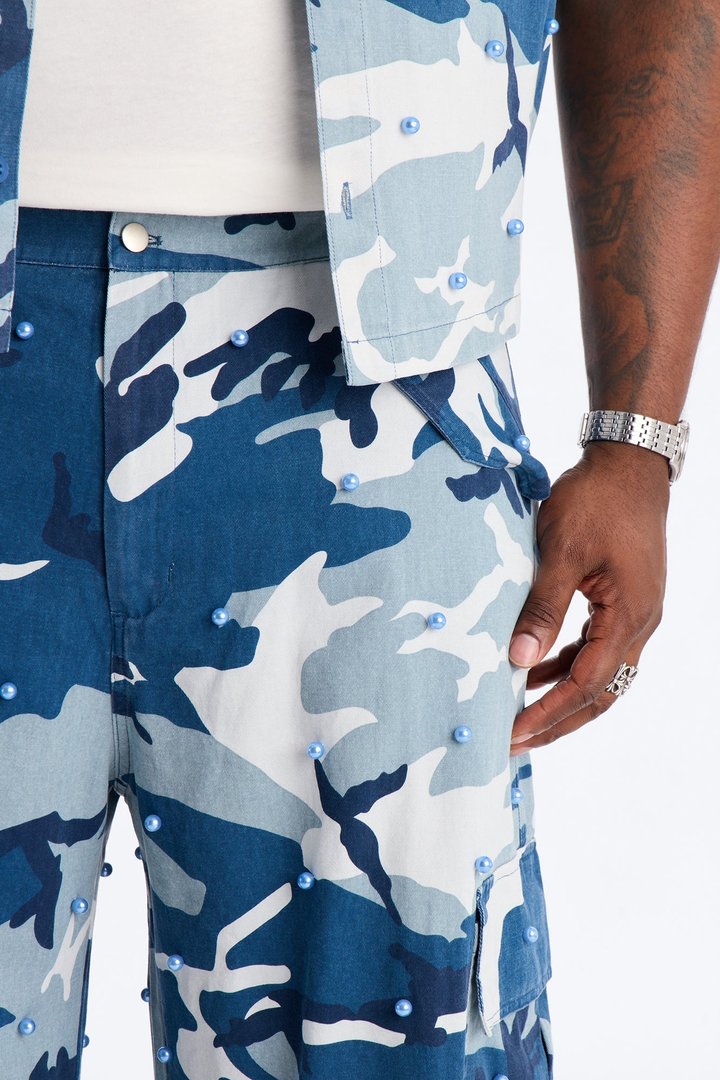 Baggy Pearl Still Wildin' Camo Short - Blue