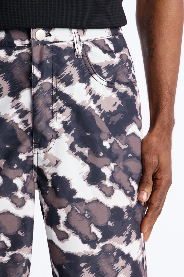 Straight Distorted Print Pant - Black