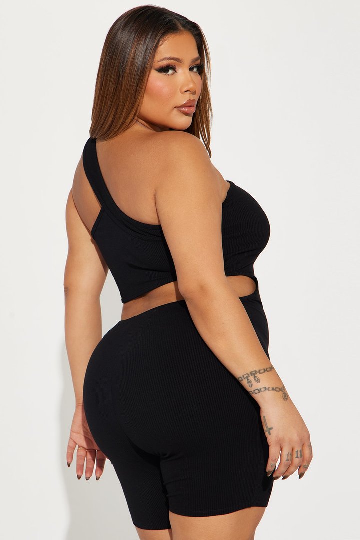 Mila Ribbed Romper - Black