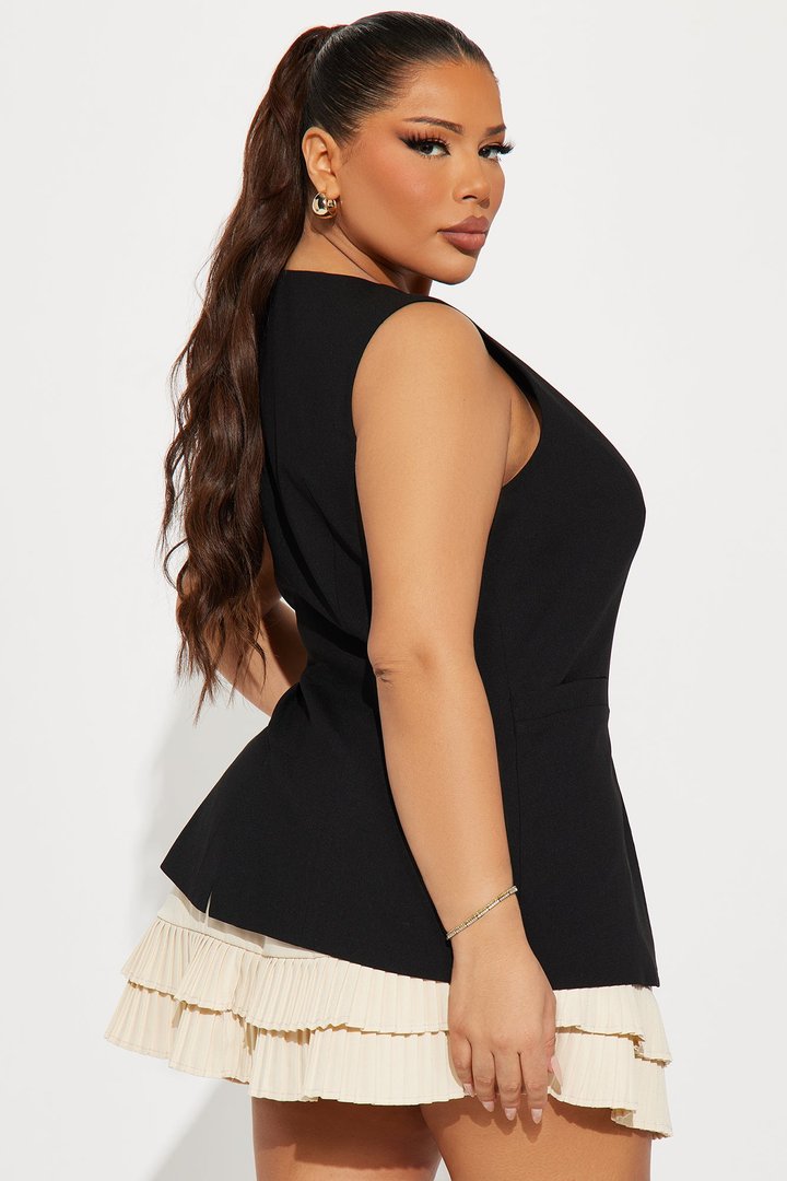 The Carmen Vest - Black