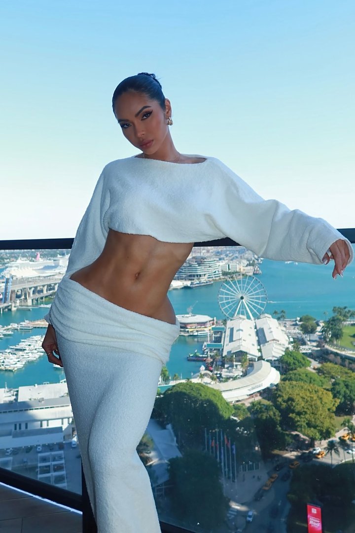 Cool And Collected Sweater Maxi Skirt Set - Cream