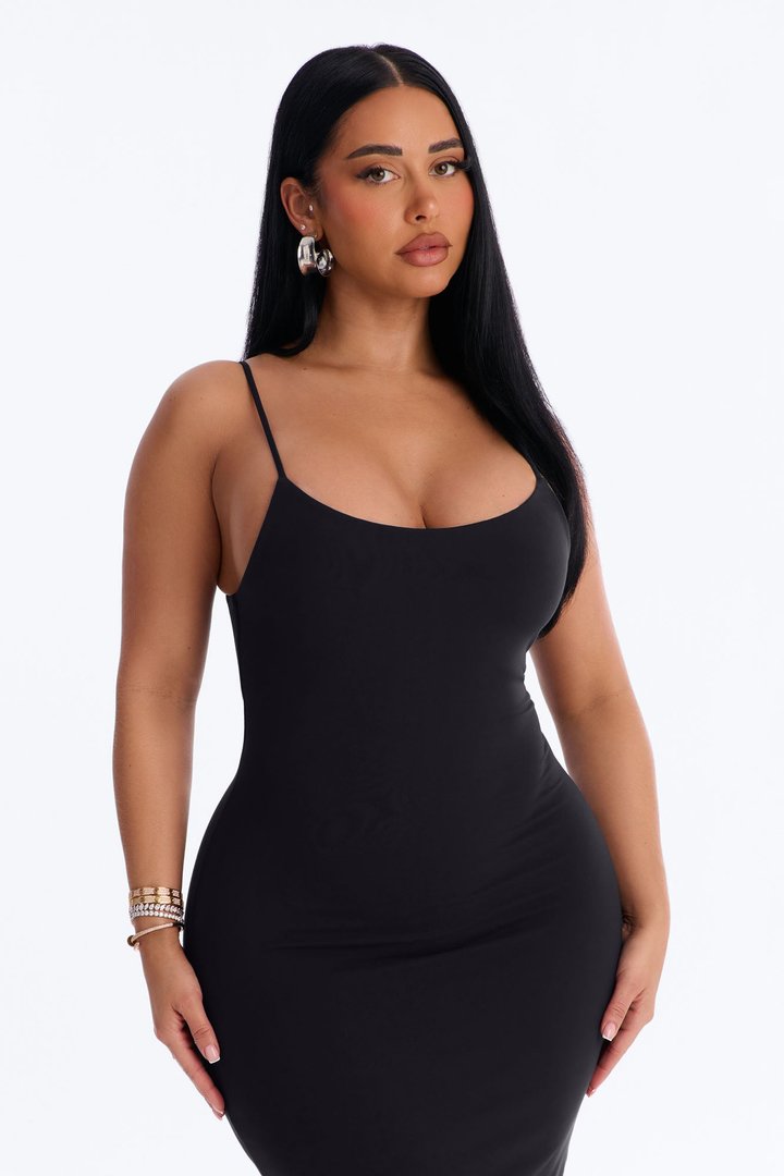 Lylah Double Lined Midi Dress - Black