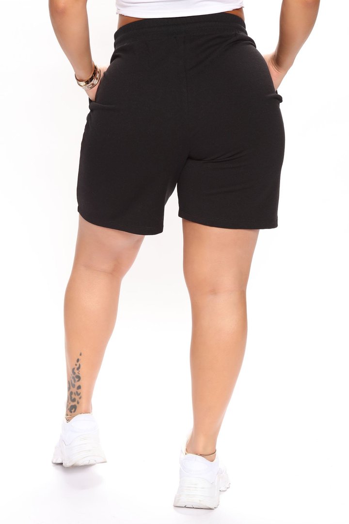 Here To Lounge Sweatshorts - Black