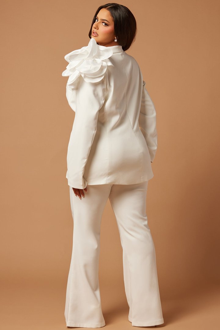 Evanna Floral Applique Suit Set - Off White