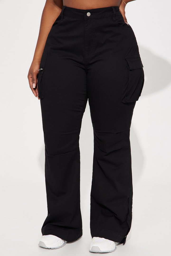 She's a Keeper Cargo Pant - Black