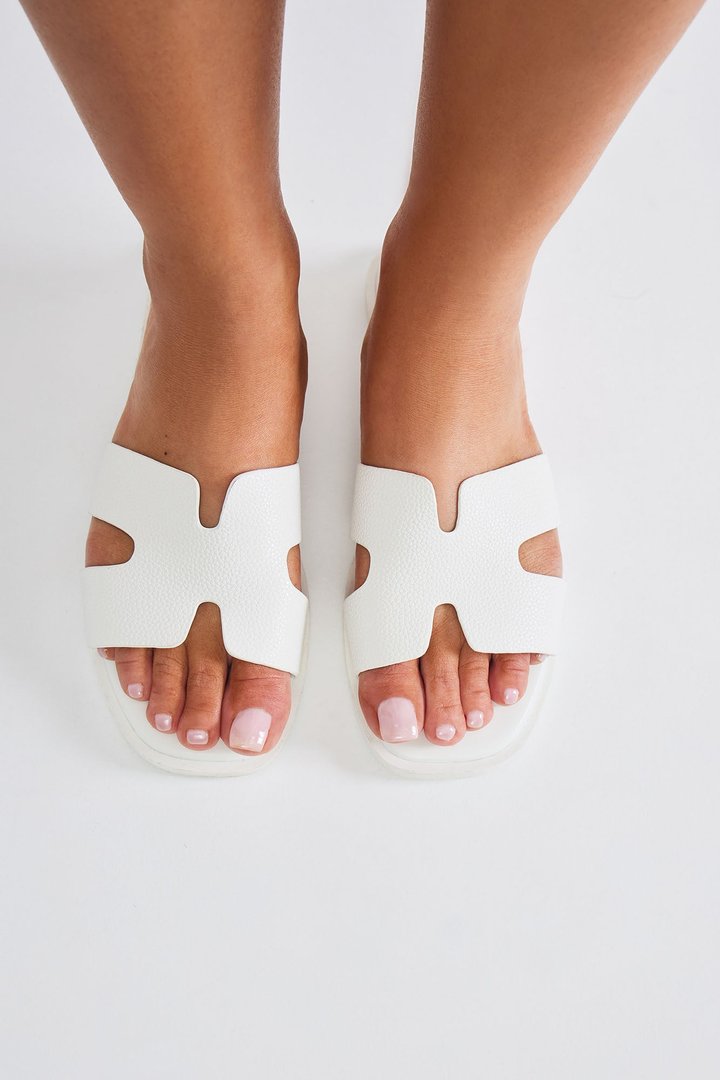 Cutting Ties Flat Sandals - White