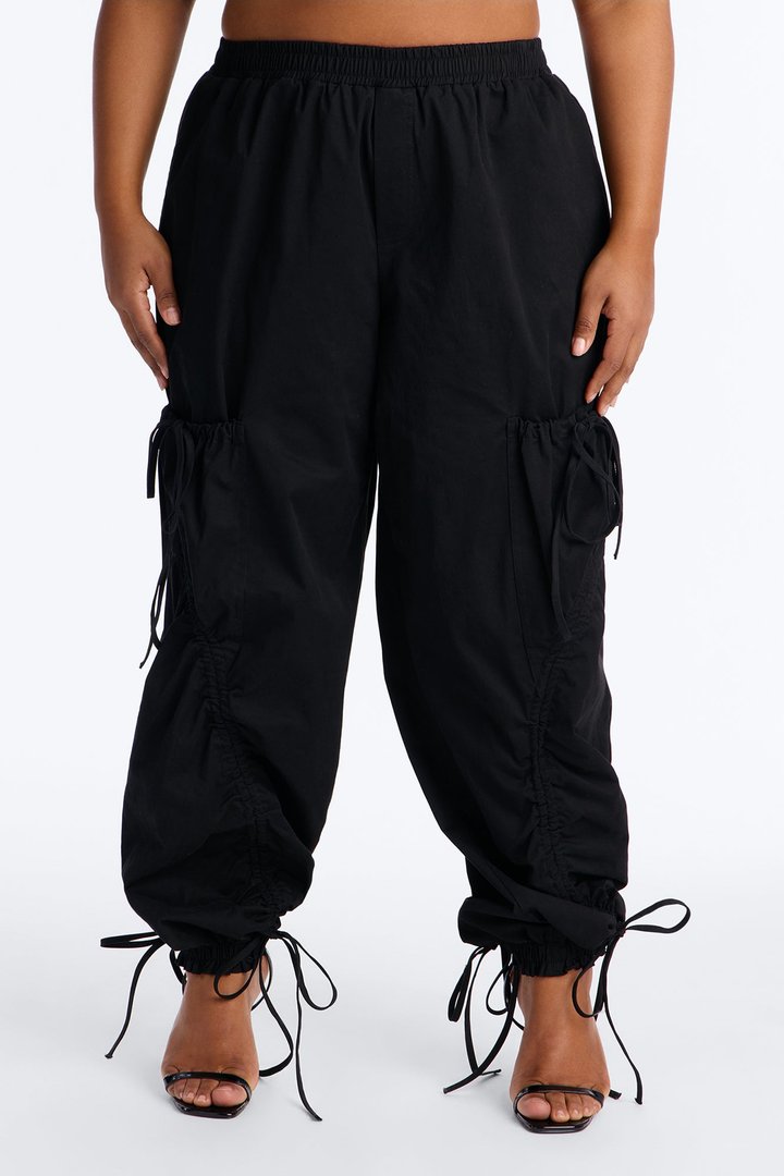 Gemma Low Rise Ruched Jogger Cargo Pant 30″ - Black