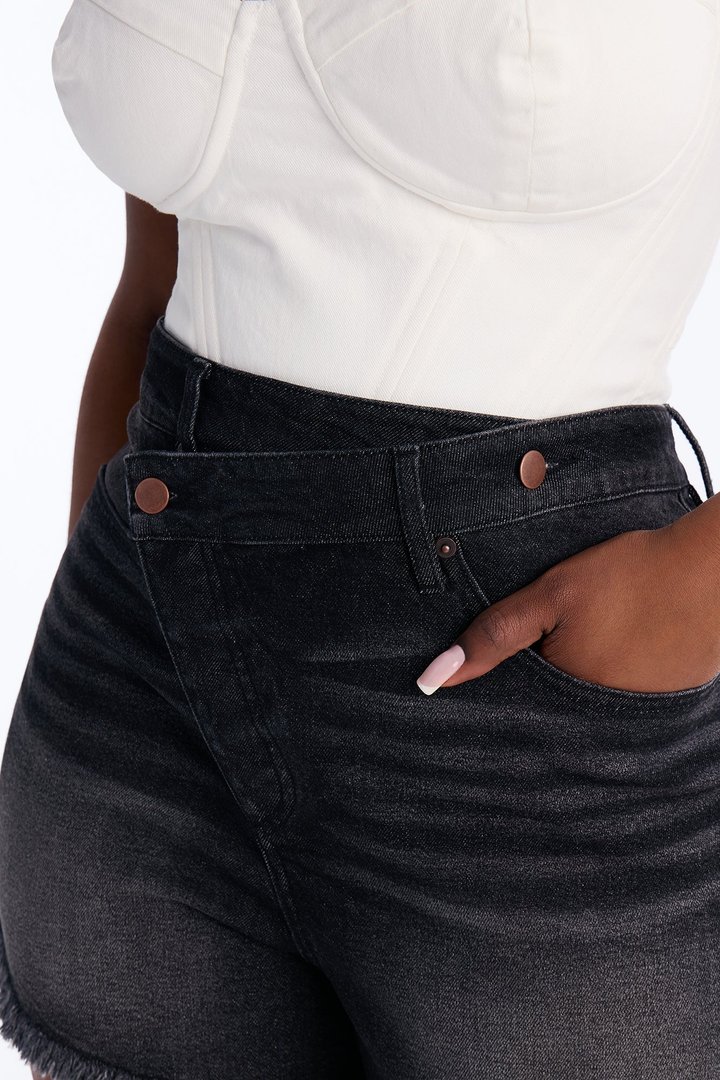 Salinas Crossover Stretch Denim Shorts - Black Wash