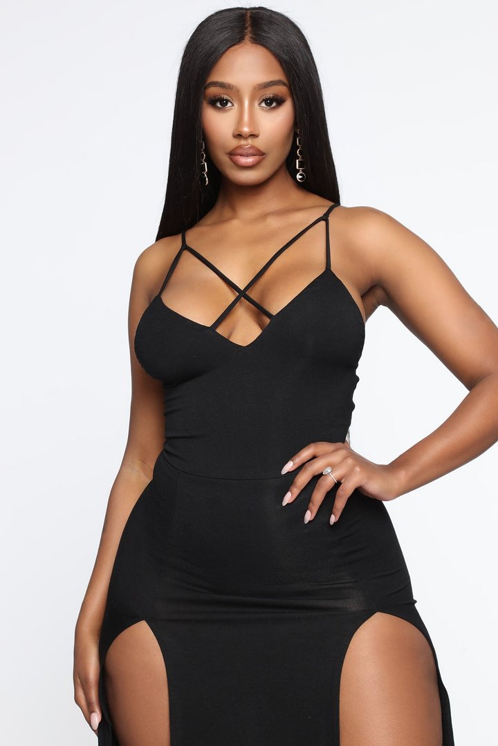 Flamenco Smiles Maxi Dress - Black