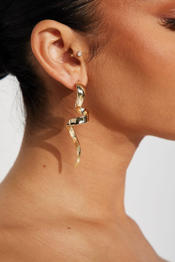 Serpent Twist Earrings - Gold