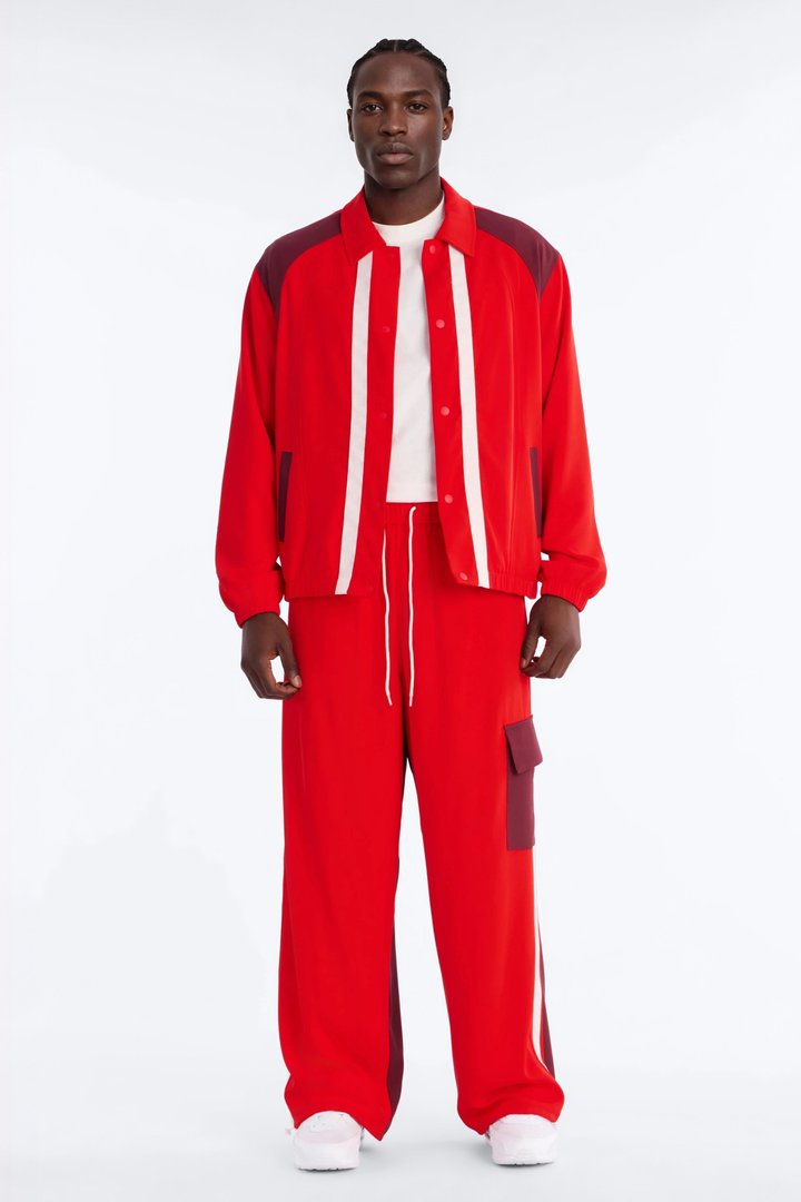 Relaxed Manchester Colorblock Coach Jacket - Red