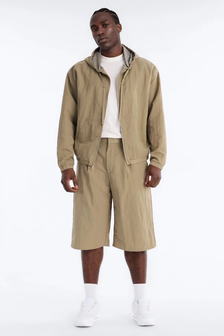 Baggy Pleated Tech Short - Khaki