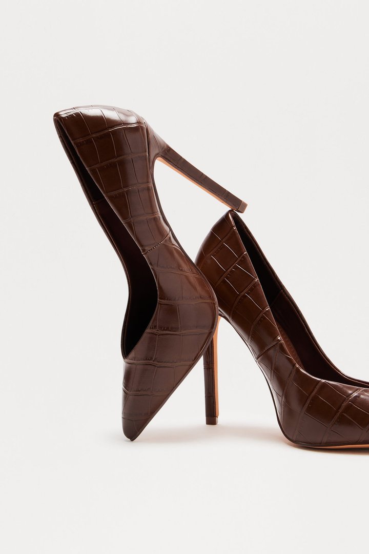 High Priority Pumps - Chocolate