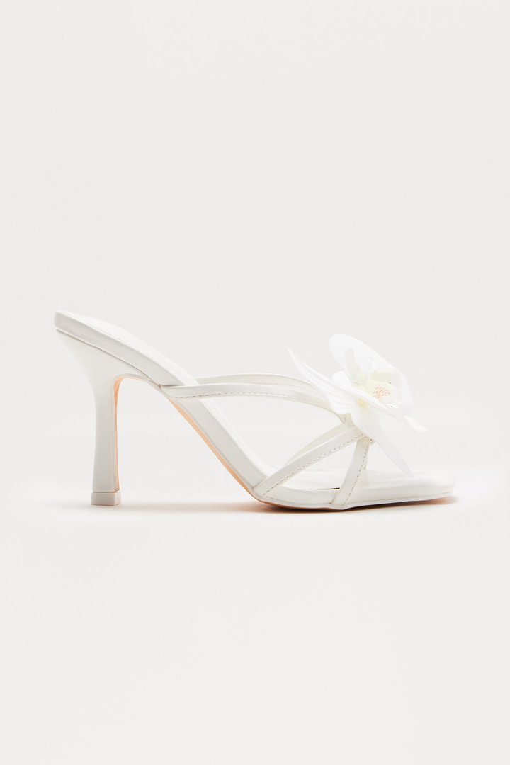 Orelia Flower Faux Leather Mules - White