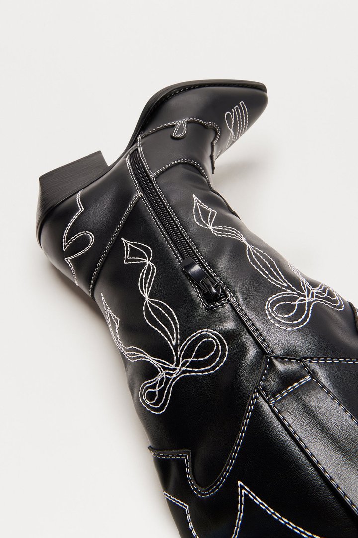 Lasso Bow Cowboy Boots - Black