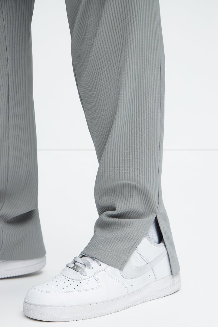 Show Up Slim Slit Pants - Grey