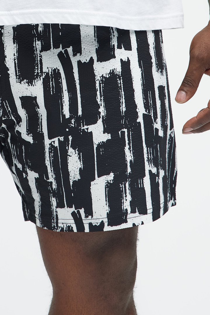 Seersucker Printed Swim Trunk 6″ - Black/combo