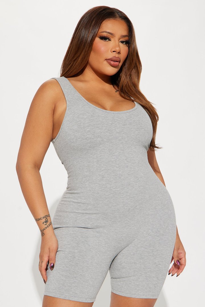 Naveah Scoop Neck Snatched Romper - Heather Grey