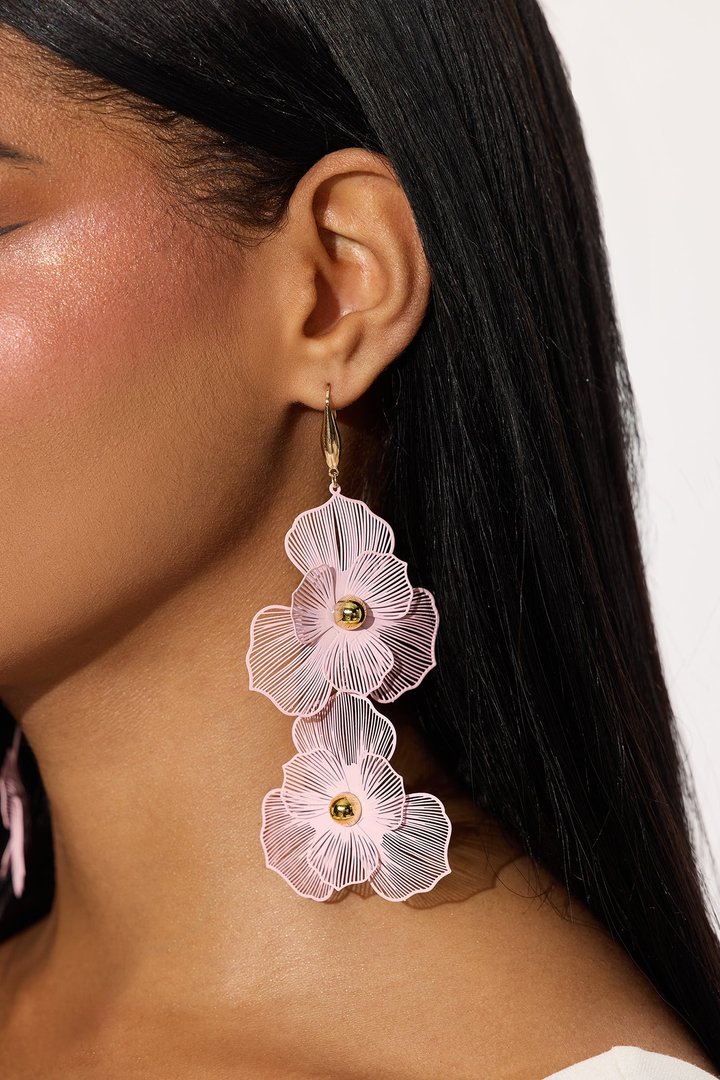 Fresh And Floral Earrings - Pink