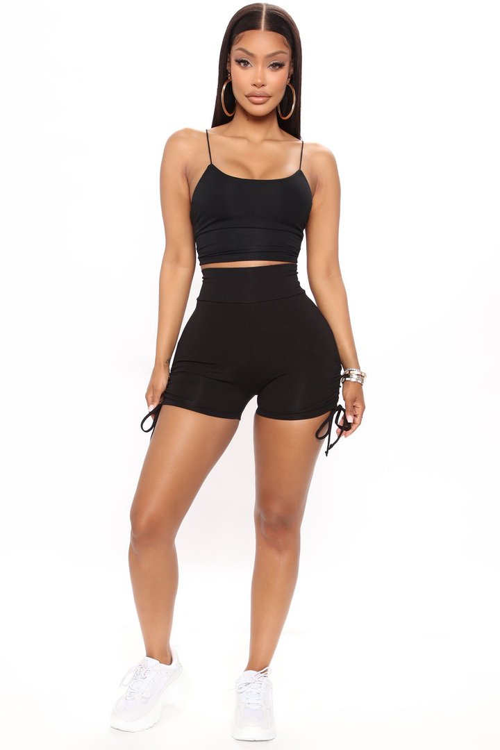 Melanie Ruched Biker Shorts - Black