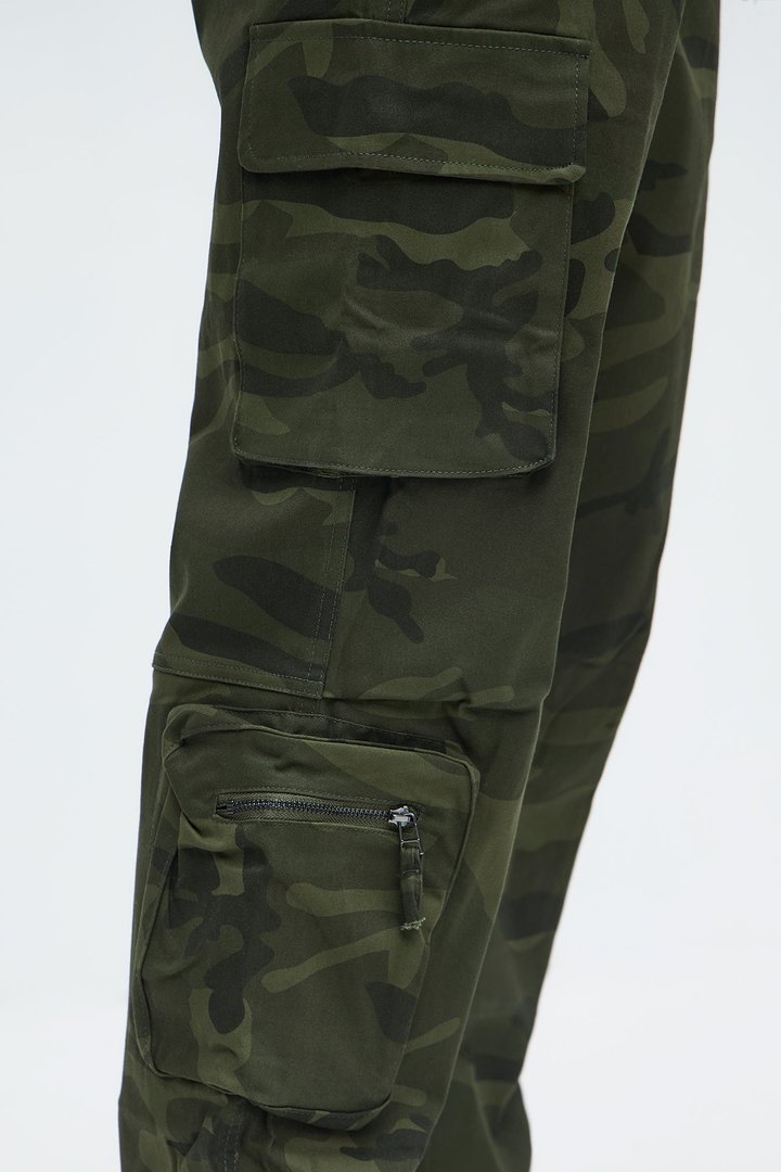Stay On It Straight Cargo Pants - Camouflage