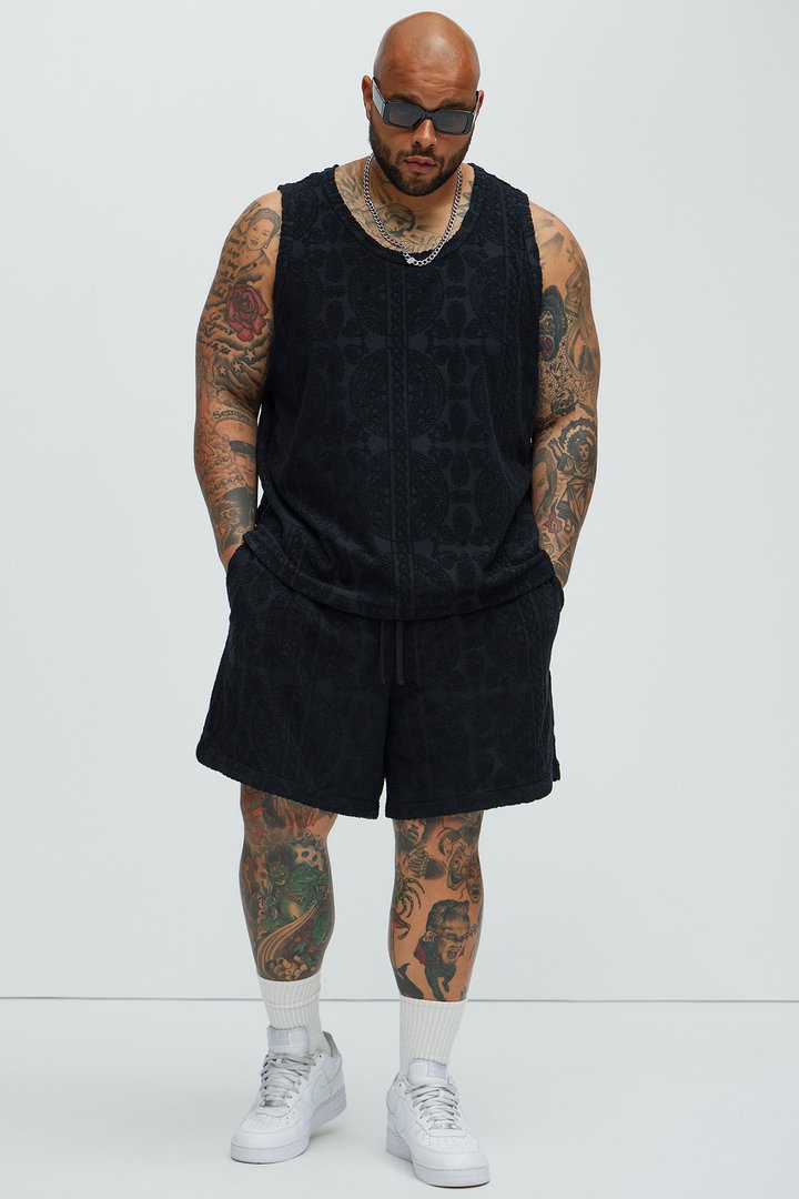 Link Textured Shorts - Black