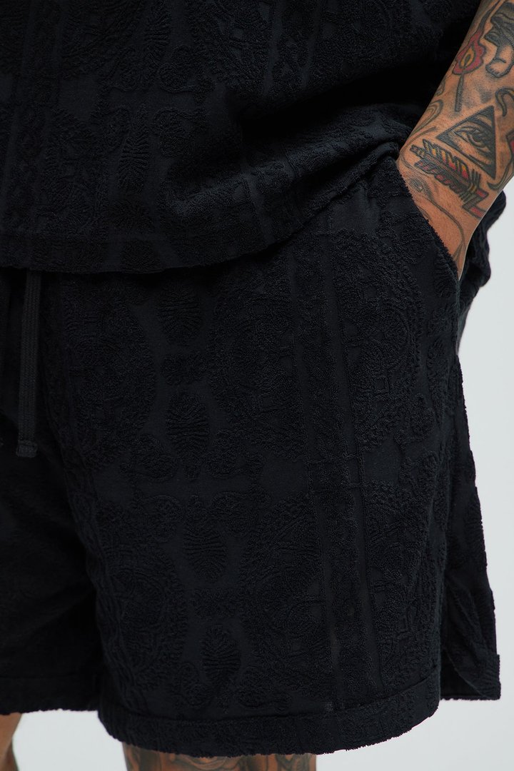 Link Textured Shorts - Black