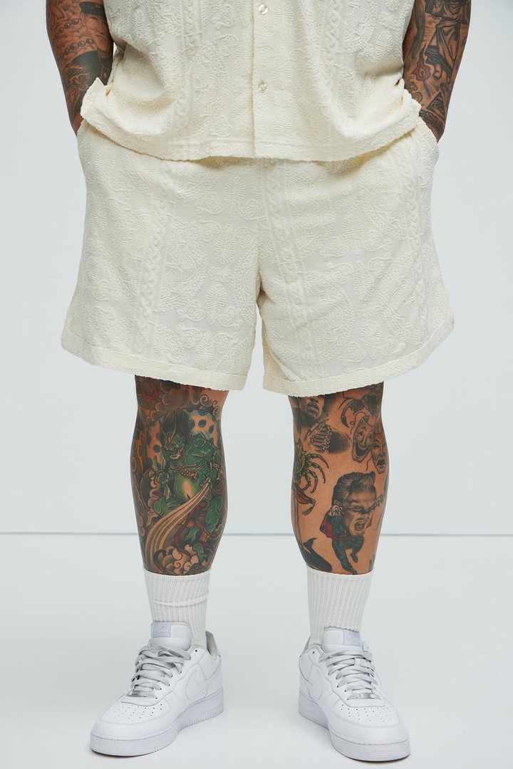 Link Textured Shorts - Cream