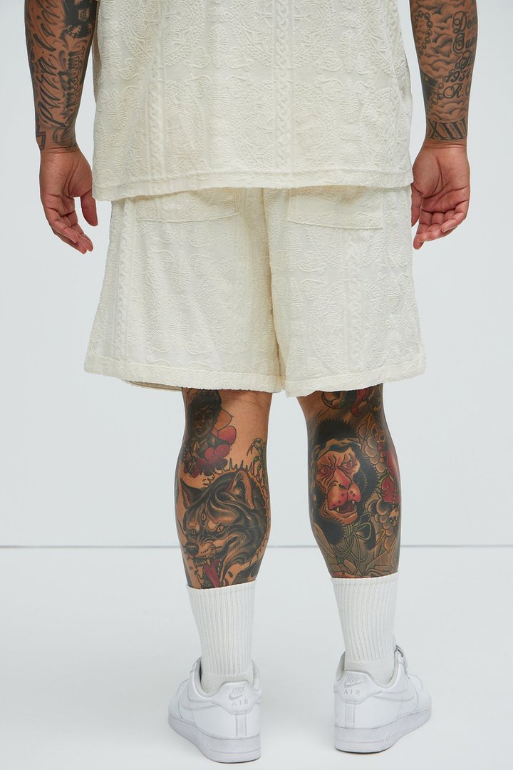 Link Textured Shorts - Cream