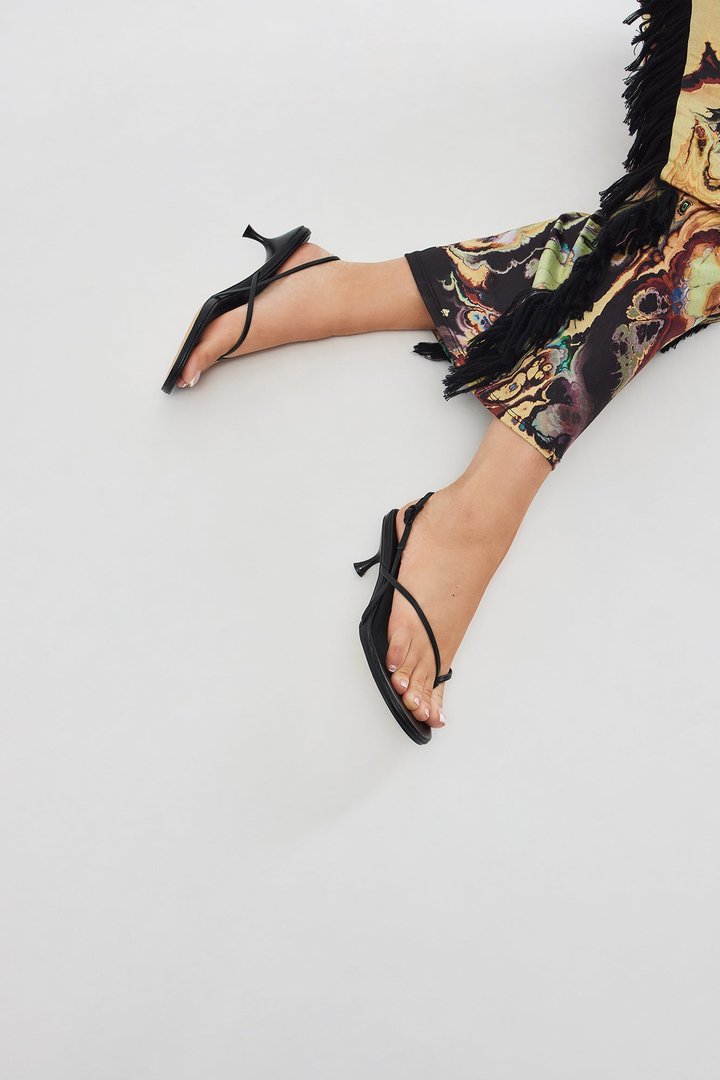 Looking Fab Kitten Heels - Black