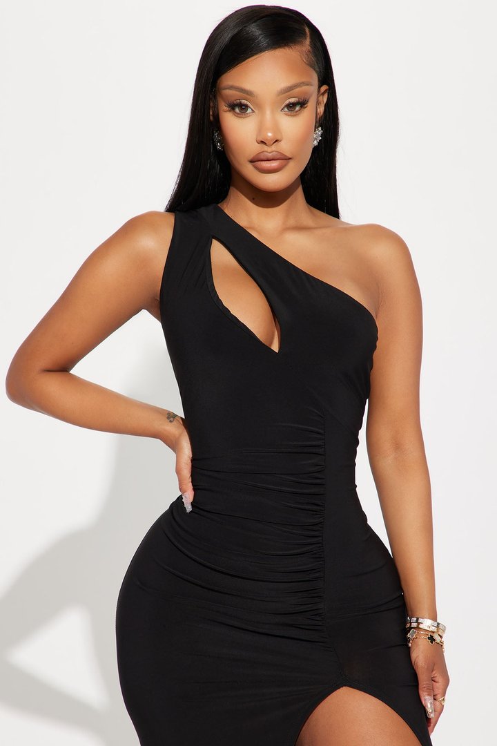 Lotus Garden Maxi Dress - Black