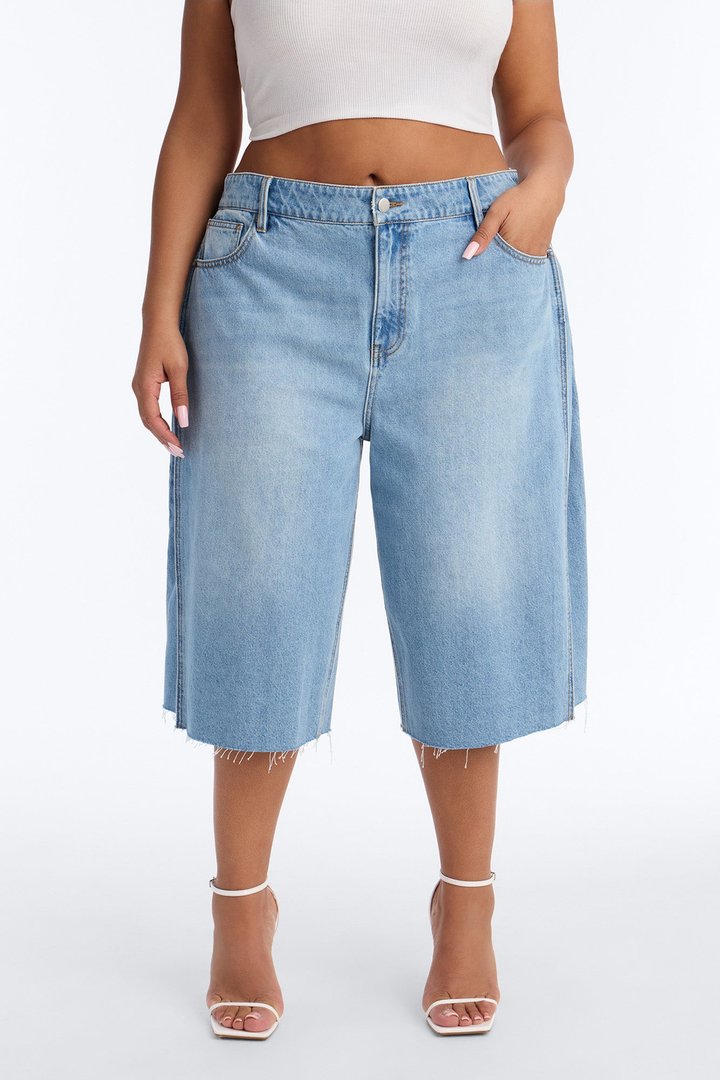 Aleksa Pleated Non Stretch Denim Jorts - Light Wash
