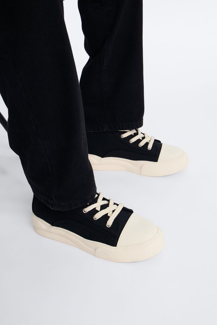City Stride Canvas Chunky Hight Top Sneaker - Black