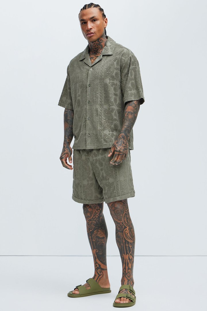 Link Textured Shorts - Olive