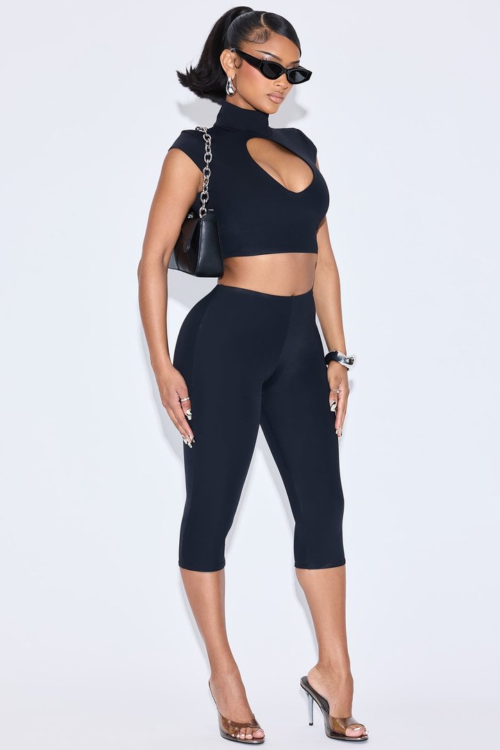 Jayla Double Lined Capri Pant Set - Black
