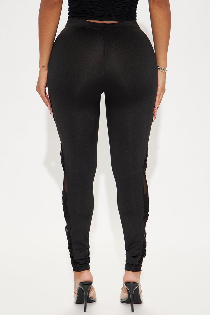 Heartbreaker Moves Mesh Cut Out Legging - Black