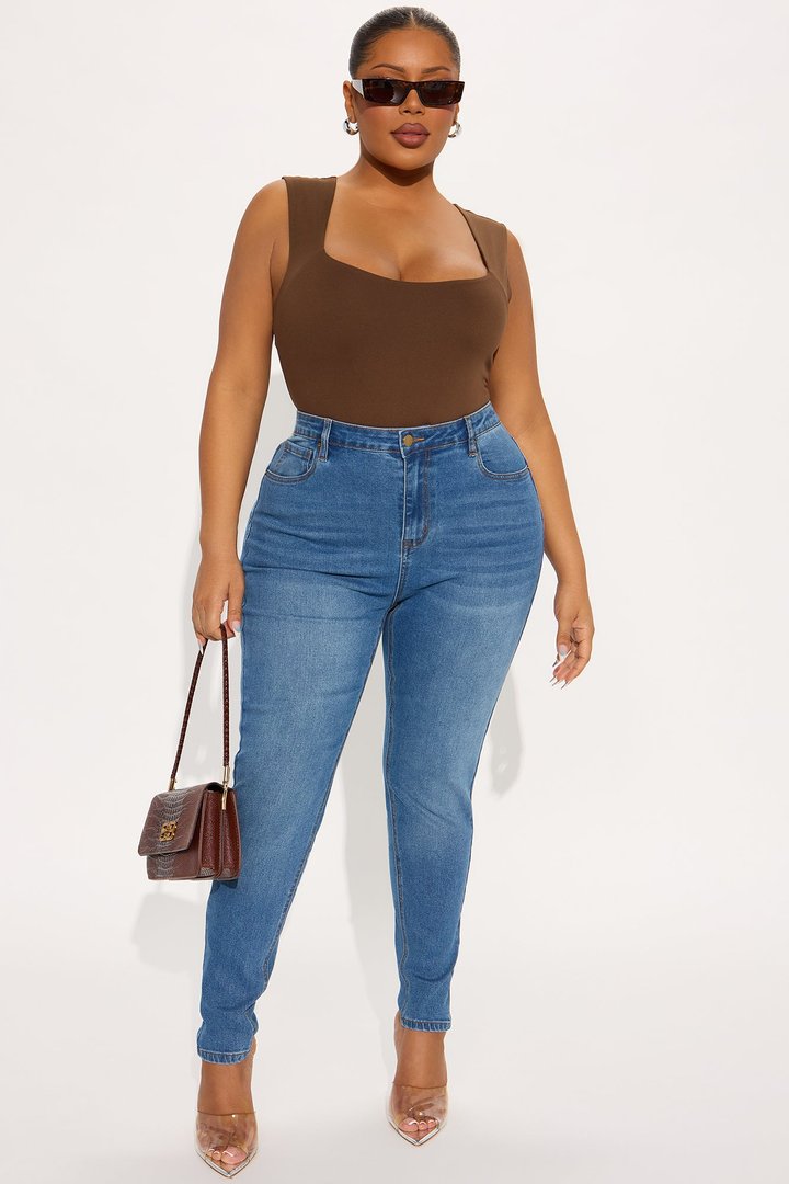Tall Vibe Check Curvy Stretch Skinny Jeans - Medium Wash