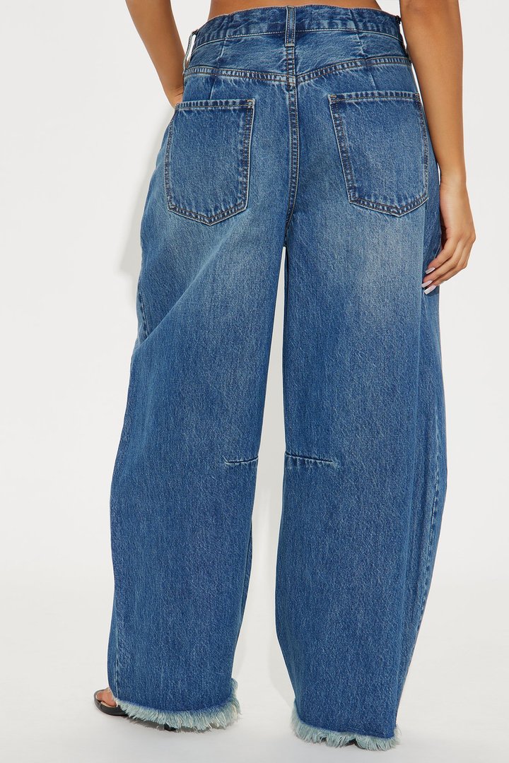 Ciao Bella Barrel Leg Jeans - Medium Wash