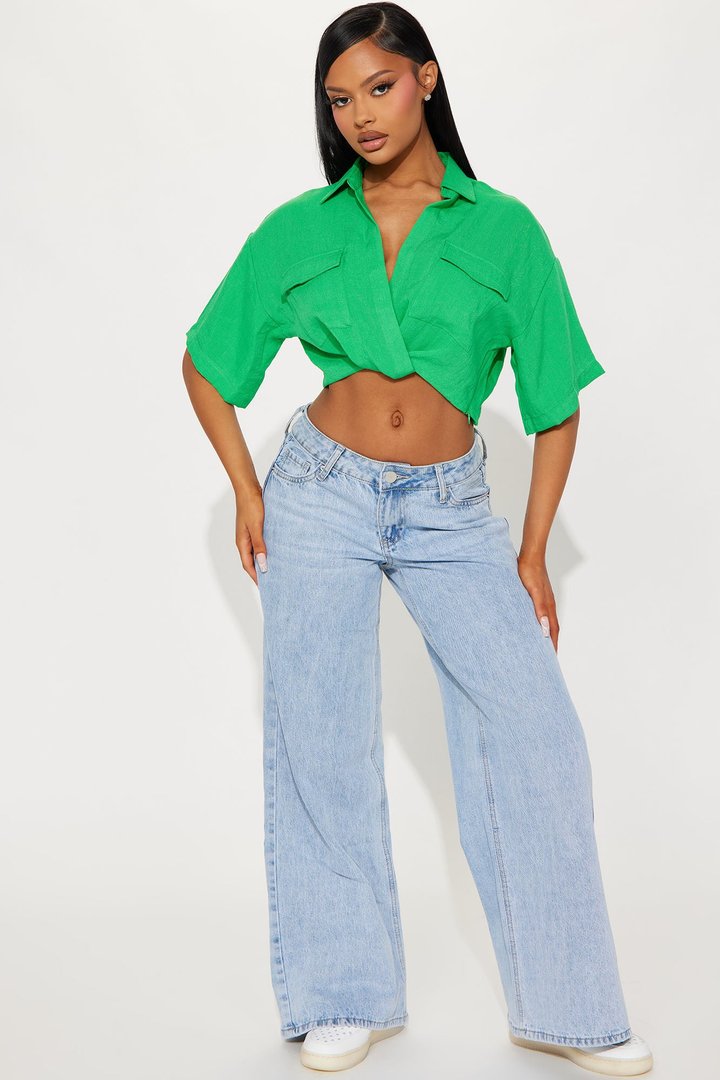 In The Right Zone Linen Top - Kelly Green