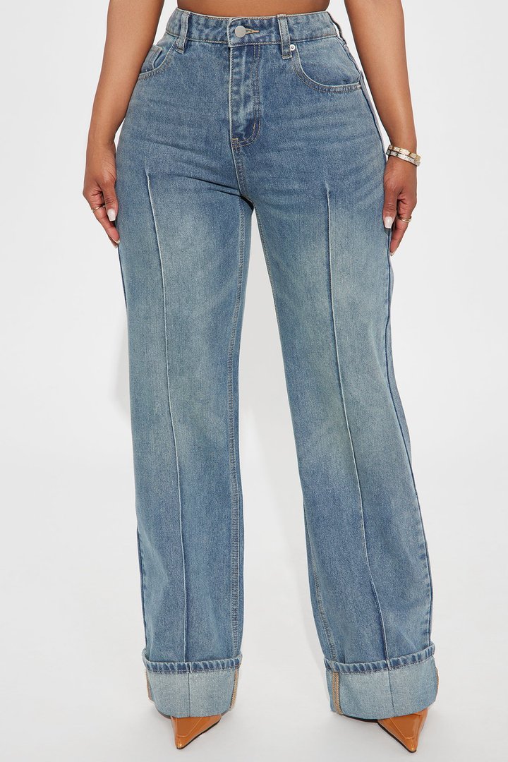 En Route Cuffed Wide Leg Jeans - Medium Wash