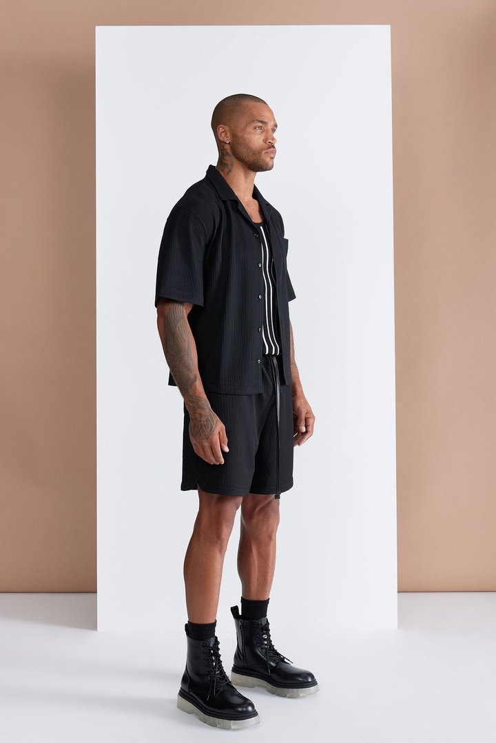 Show Up Short Sleeve Cuban Shirt - Black