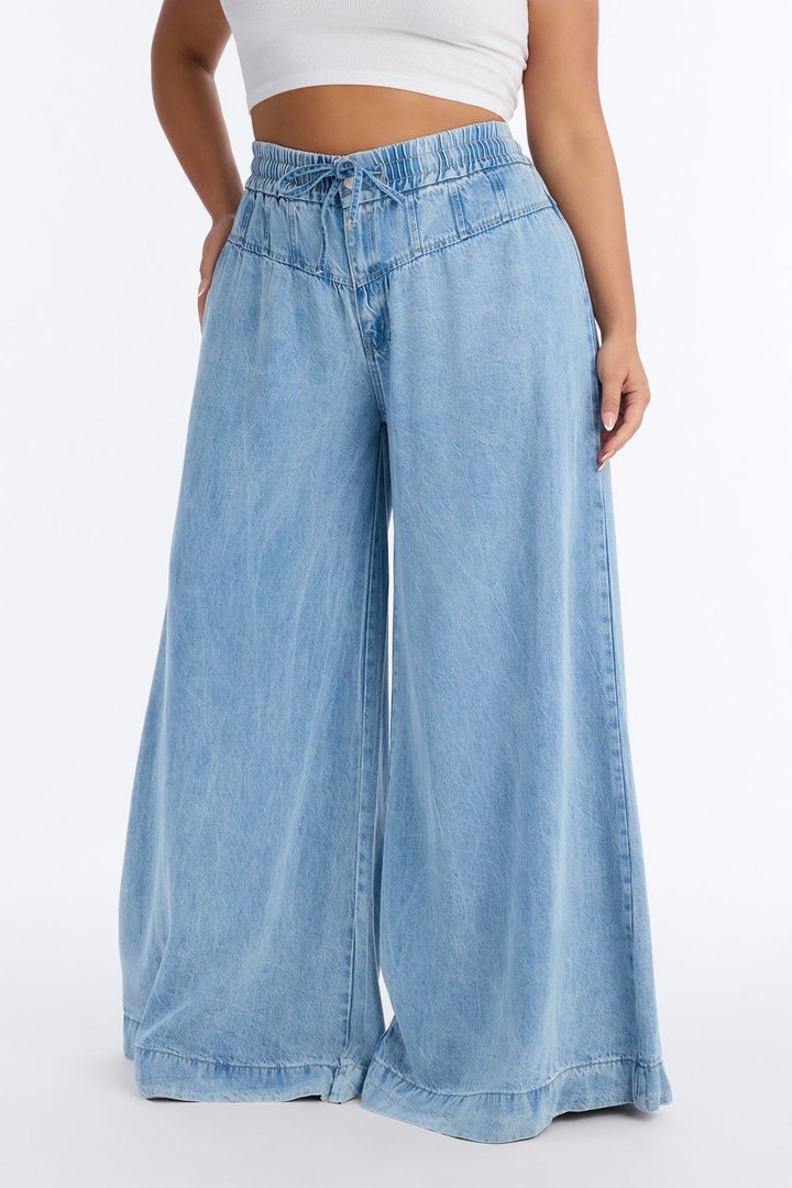 Shaylene Tie Waist wide Leg Jeans - Light Wash
