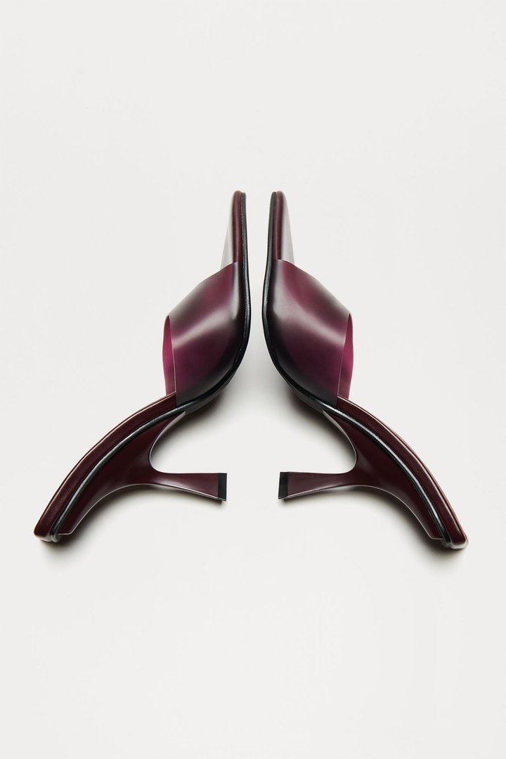 Naomi Pointed Toe Mules - Burgundy