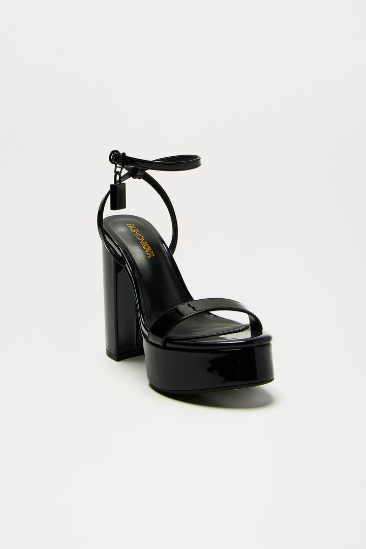 Never Average Heels - Black