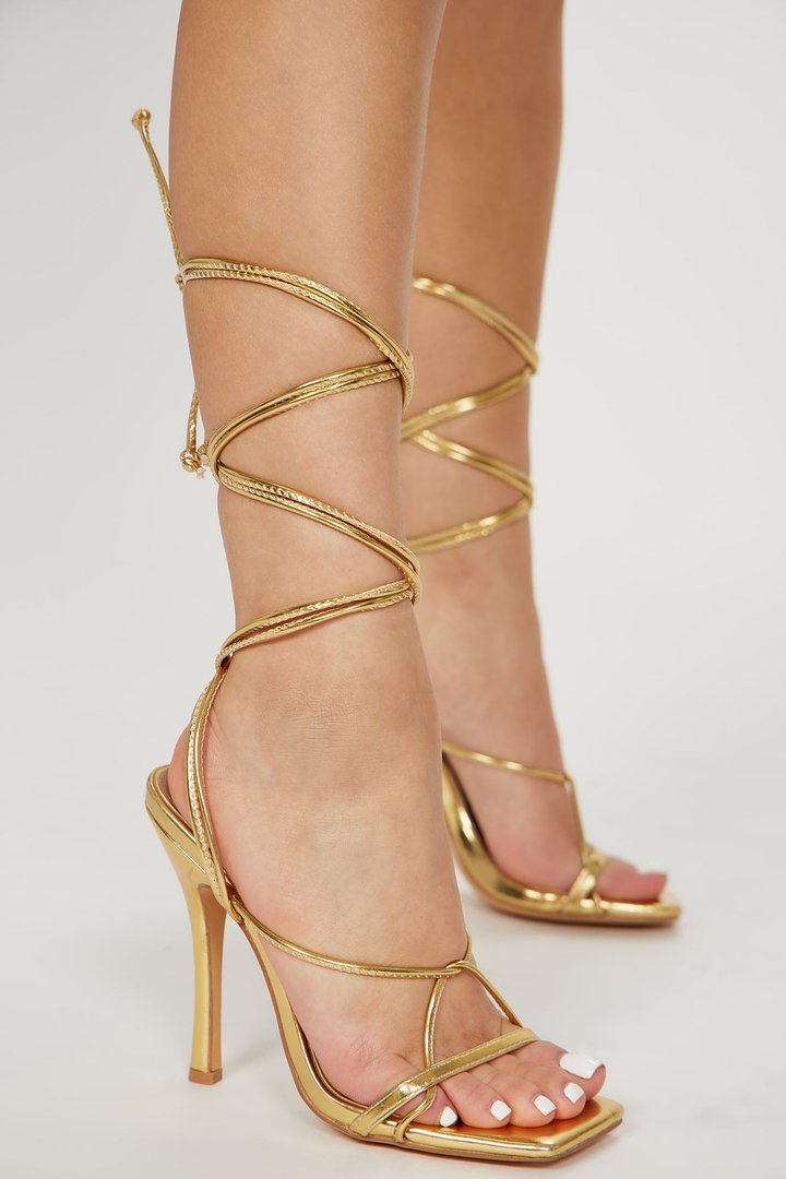 Stylish Moment Strappy Heeled Sandals - Gold