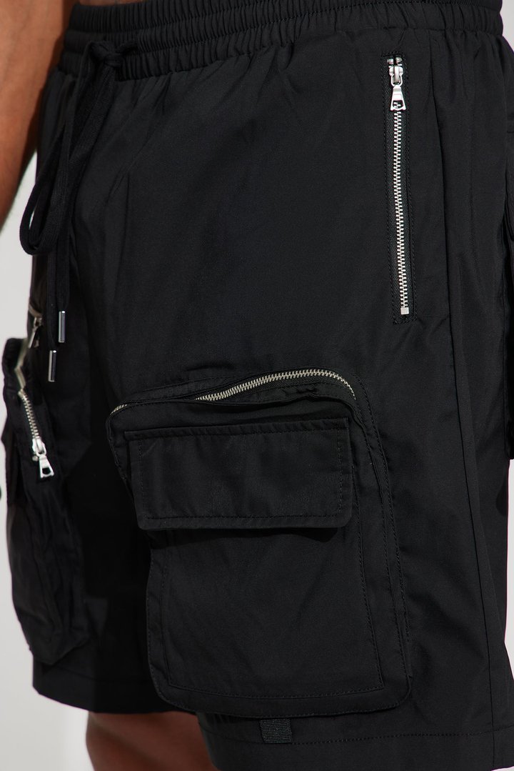 In The Field Relaxed Cargo Shorts - Black