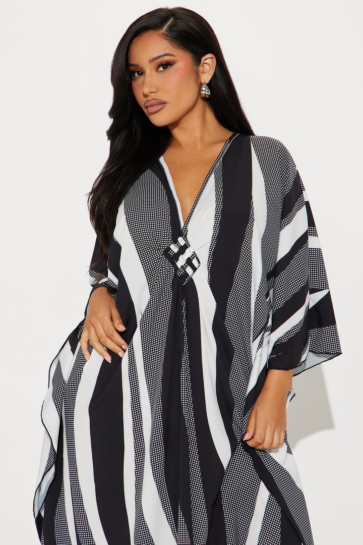 Private Island Maxi Cover Up - Black/White