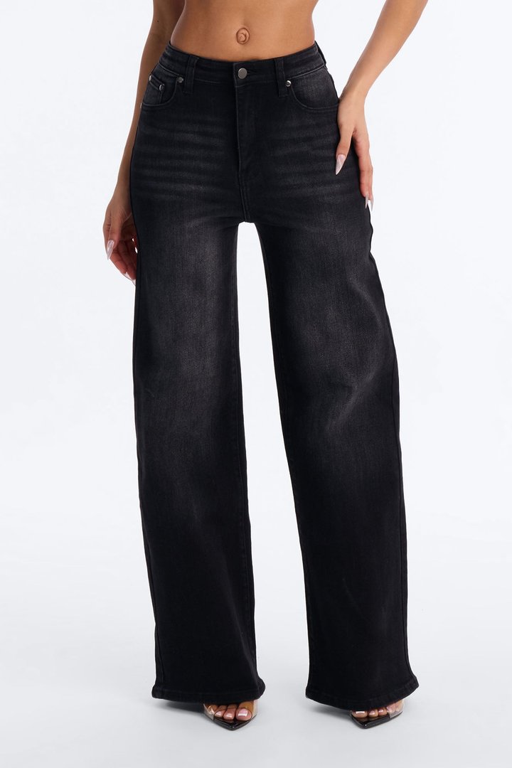Petite Everyday Basic Straight Leg Denim Jeans - Black